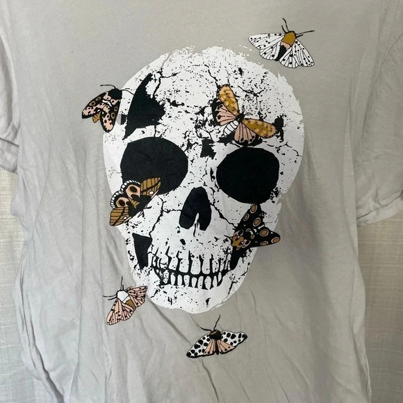 COPY - Women’s Wildfox Short Sleeve Graphic Tshirt - Sz. L - Picture 3 of 3